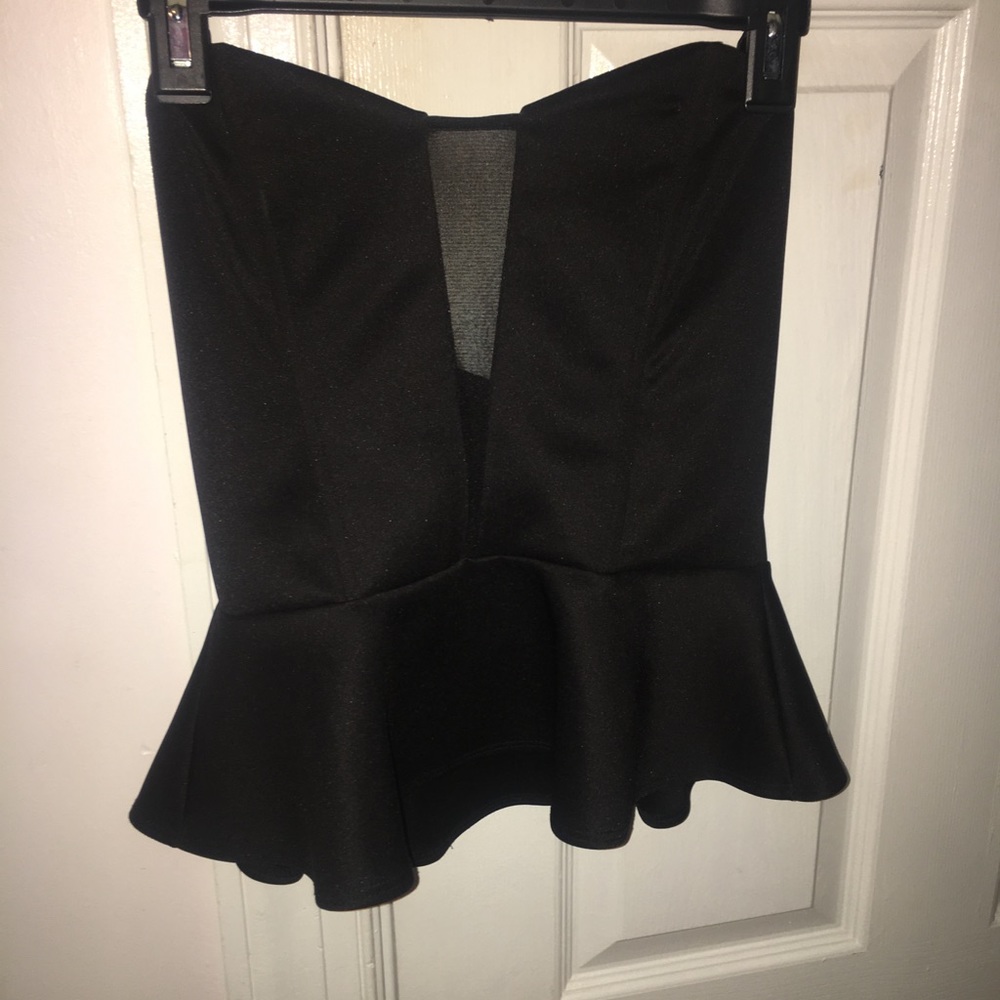 Strapless top